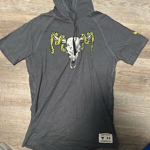 The Rock short sleeve hoodie